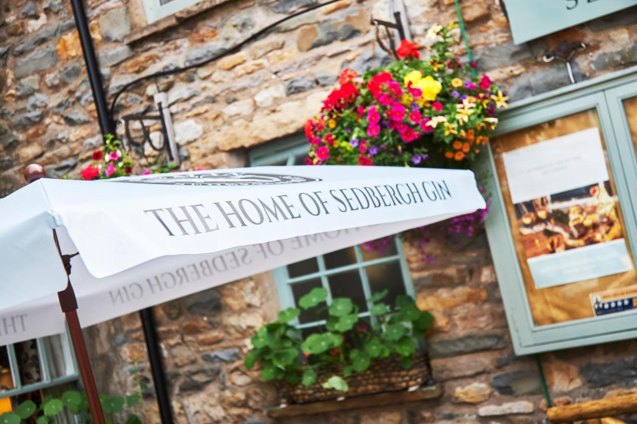 The Dalesman Country Inn Sedbergh Exterior photo